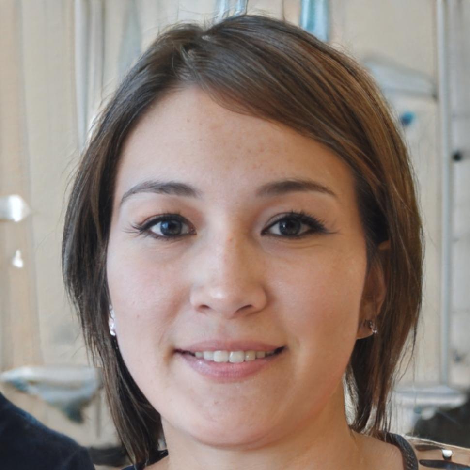 Portrait of Saoirse Brouwer, derivatives and options instructor